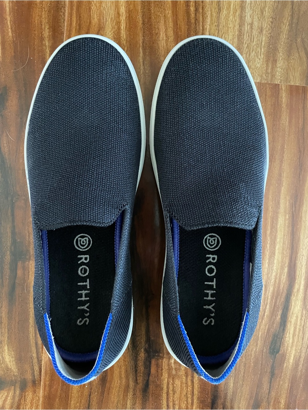 Rothy’s Slip On Sneaker Black size 8.5